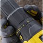 Parafusadeira e Furadeira Impacto Stanley SCD711D2K-BR 20V 2 Baterias e Carregador